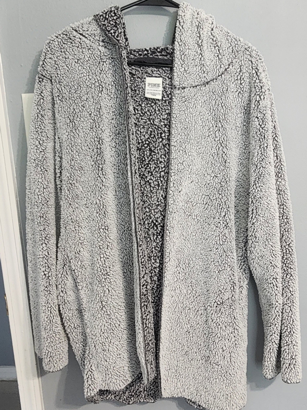 PINK Victoria's Secret Plush Hooded Sherpa Cardigan - Light Gray